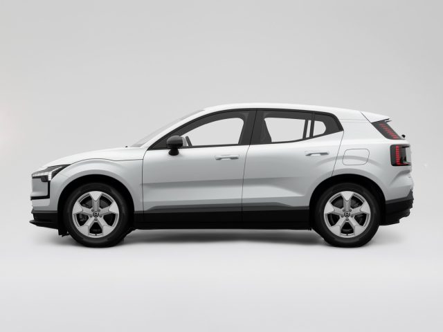 Volvo EX30 P5 Essential - foto 3 di 4