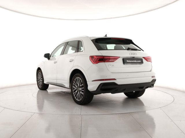 Audi Q3 45 TFSI e S tronic S line edition - foto 3 di 4