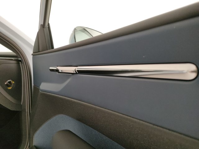 Volvo EX30 Core - MY27 - Autocarro nuovo a MODENA