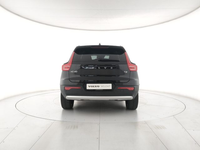 Volvo XC40 T2 Core - foto 4 di 4