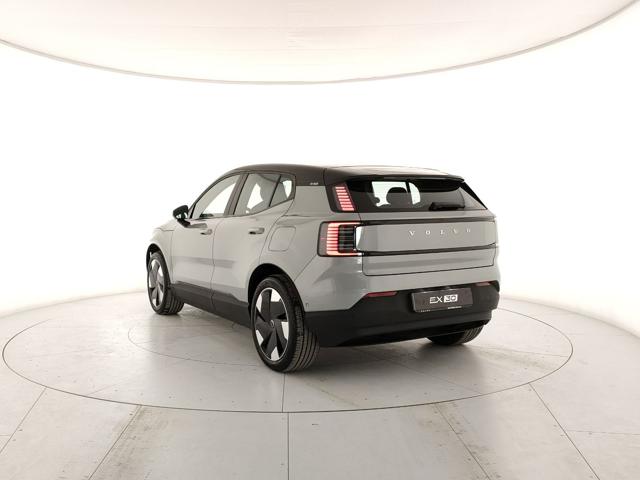 Volvo EX30 Single Motor Extended Range Ultra - foto 3 di 4