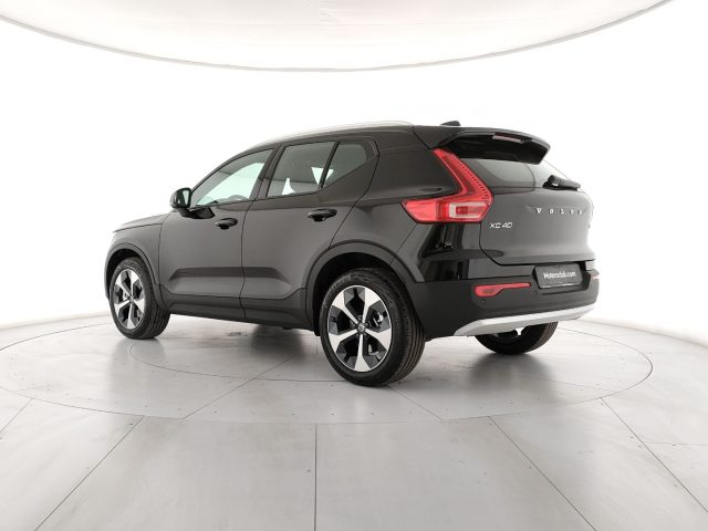 Volvo XC40 B3 automatico Core - Pronta Consegna - foto 3 di 4