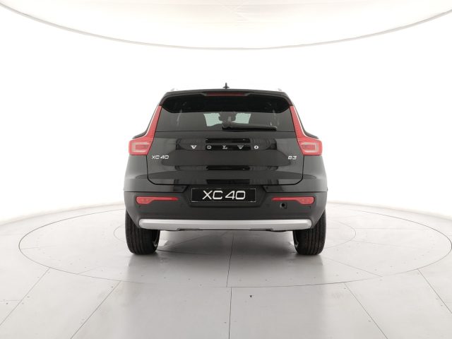 Volvo XC40 B3 automatico Core - foto 4 di 4