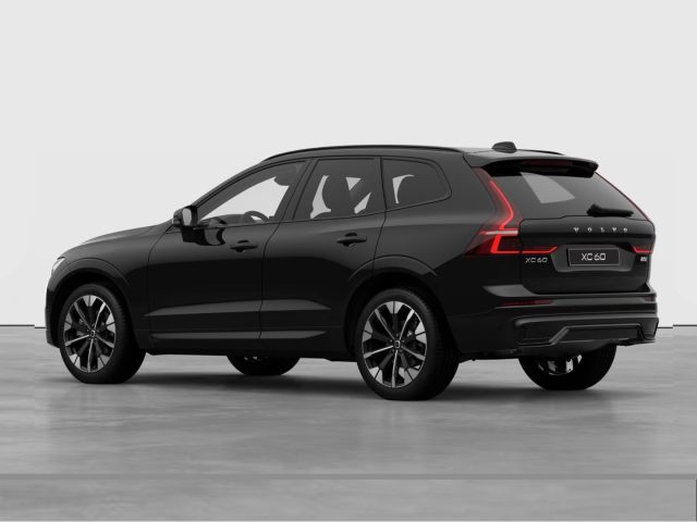Volvo XC60 B5 AWD automatico Plus Dark - Pronta Consegna - foto 3 di 4