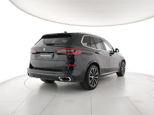 BMW X5 xDrive30d 48V Msport 7 Posti - Gancio traino - foto 3 di 4