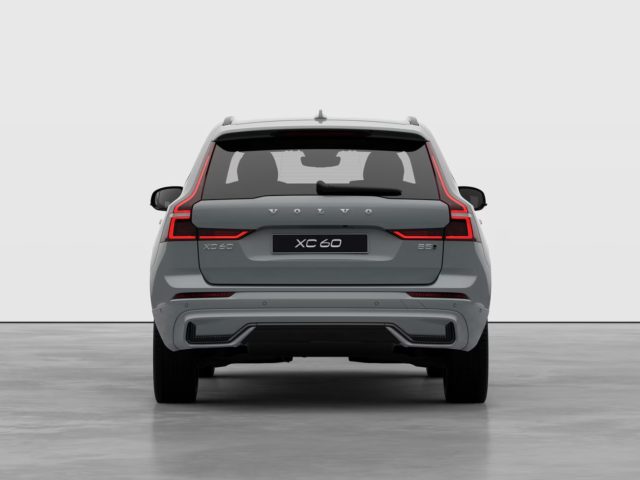 Volvo XC60 B5 AWD automatico Plus Dark - Pronta Consegna - foto 4 di 4