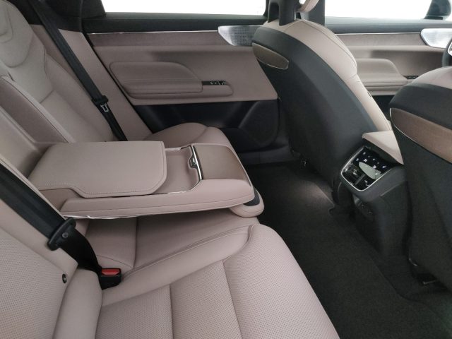 Volvo ES90 Single Motor Extended Range Ultra, in vendita a Modena (MO)