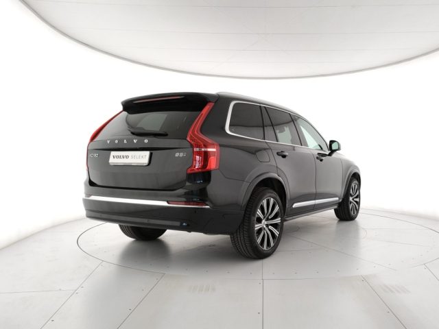 Volvo XC90 B5 (d) AWD automatico 7 posti Ultimate Bright - foto 4 di 4