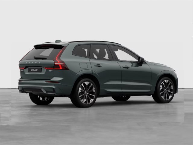 Volvo XC60 B5 AWD automatico Plus Dark - Pronta Consegna, in vendita a Modena (MO)