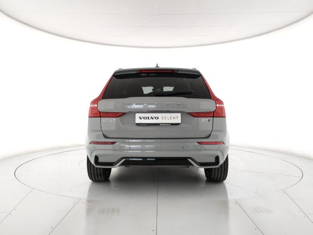 Volvo XC60 B5 AWD automatico Plus Dark - foto 4 di 4