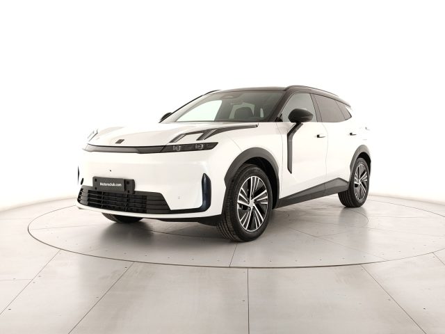 Lynk & Co 8 PHEV Core - foto 2 di 4