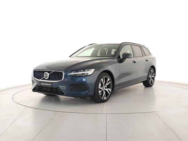 Volvo V60 B4 automatico Core - Pronta Consegna - foto 2 di 4