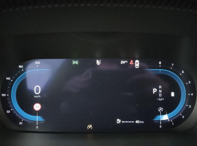 Volvo V90 B4 auto Plus Bright - KM0, del 2025, 10 km, in vendita a Modena (MO)