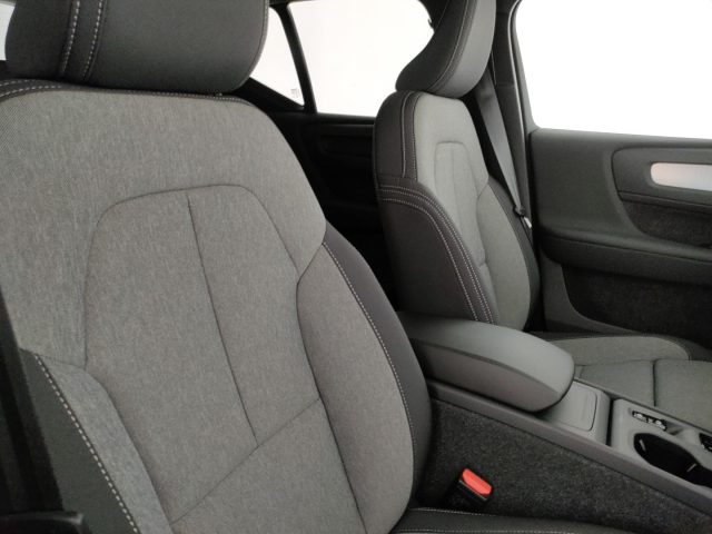 Volvo XC40 B3 aut Core Pro Pack Autocarro N1- Pronta consegna, in vendita a Modena (MO)