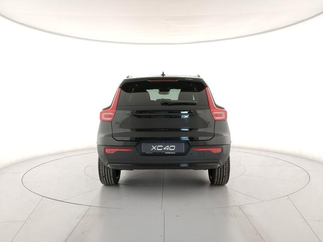 Volvo XC40 B3 automatico Ultra Black Edition Autocarro N1 - foto 4 di 4