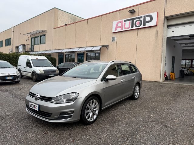 Volkswagen Golf Variant 1.6 TDI 110 CV DSG Highline BMT usato a BRESCIA