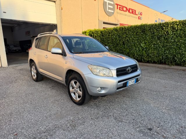 Toyota RAV 4 MY23 RAV4 2.2 D-4D 136 CV - foto 3 di 12
