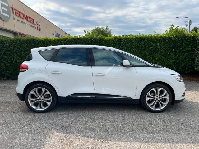 Renault Scenic Scénic Blue dCi 120 CV EDC Intens - foto 4 di 4