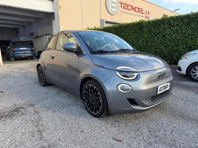 Fiat 500e Berlina 42 kWh La Prima - foto 4 di 4