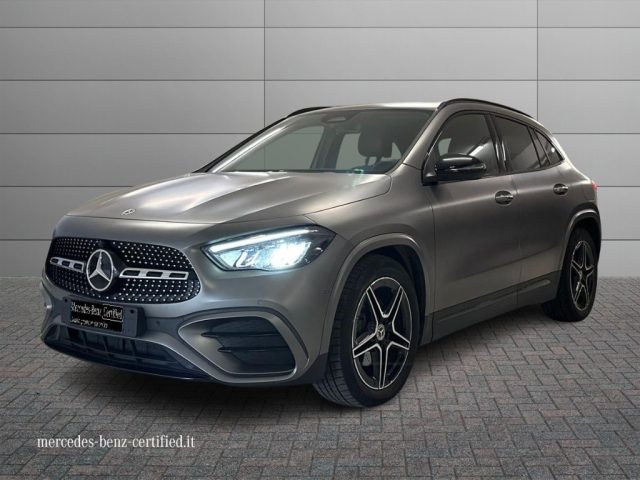 Mercedes-Benz GLA 220 d Automatic 4Matic Premium usato a MANOCALZATI