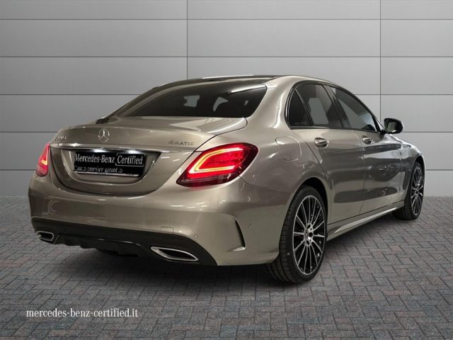 Mercedes-Benz C 220 d 4 Matic Premium Plus - foto 2 di 4