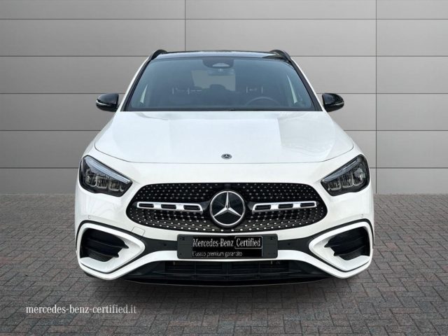 Mercedes-Benz GLA 250 e hybrid EQ AMG Line Advanced Plus - foto 3 di 4