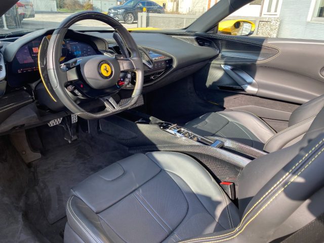 Ferrari SF90 Spider ASSETTO FIORANO, del 2022, 7.952 km, in vendita a Marostica (VI)