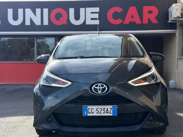 Toyota Aygo Connect 1.0 72 CV x-play MMT (NESSUN VINCOLO) - foto 2 di 4