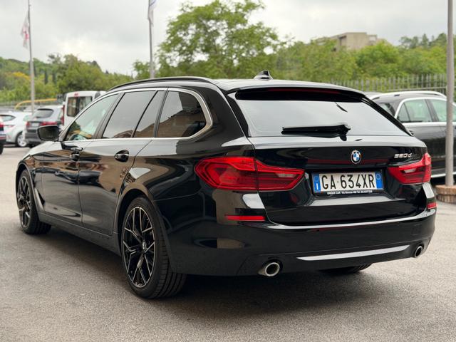 BMW 520 d 48V Touring Business - foto 4 di 4