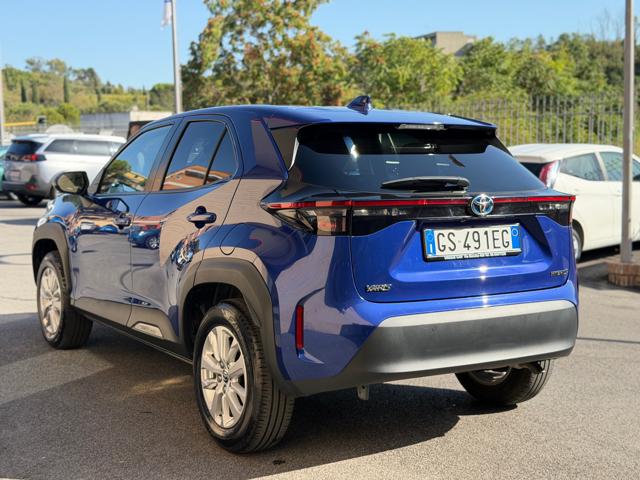 Toyota Yaris Cross 1.5 Hybrid E-CVT Business (NESSUN VINCOLO) - foto 4 di 14