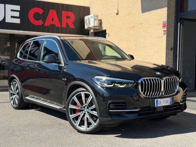 BMW X5 xDrive45e FULL OPTIONAL (NESSUN VINCOLO), del 2022, 88.084 km, in vendita a Roma (RM)