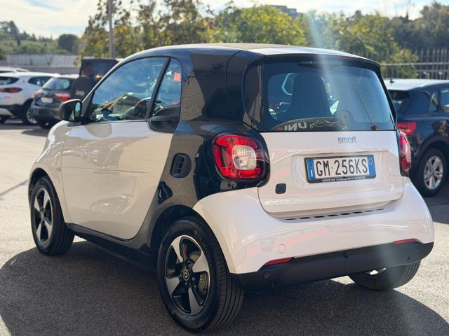 smart forTwo EQ Passion 60KW (NESSUN VINCOLO) - foto 4 di 4
