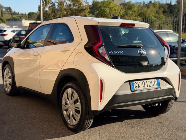 Toyota Aygo X 1.0 72 CV SPORT CAMBIO AUTOMATICO(NESSUN VINCOLO) - foto 4 di 4