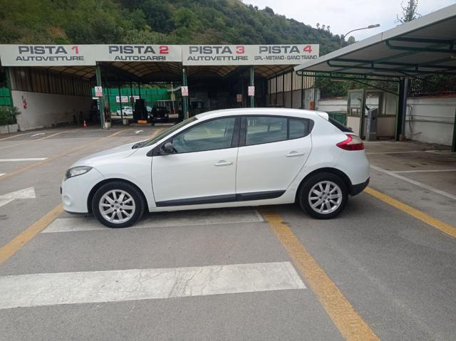 Renault Megane Mégane 1.5 dCi 110CV Attractive - foto 2 di 4