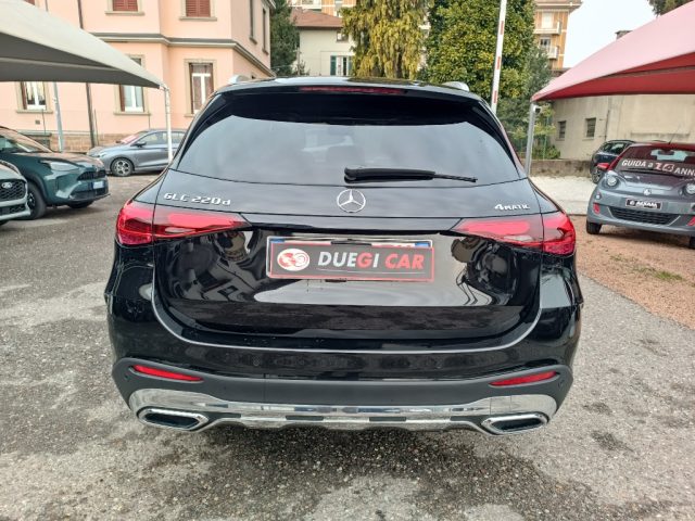 Mercedes-Benz GLC 220 d 4Matic Mild Hybrid AMG Premium Plus, del 2023, 49.400 km, in vendita a Varese (VA)
