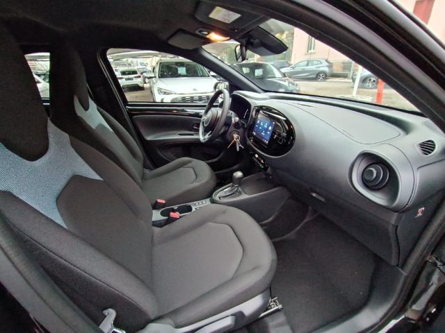 Toyota Aygo X 1.5 Hybrid 115 CV 5 porte, 1 km, in vendita a Varese (VA)
