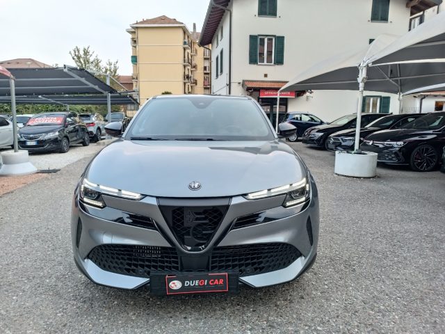Alfa Romeo Junior 1.2 136 CV Hybrid eDCT6 Speciale - foto 2 di 4