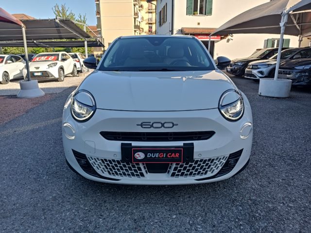 Fiat 600 Hybrid 100 CV DCT MHEV La Prima - foto 2 di 4