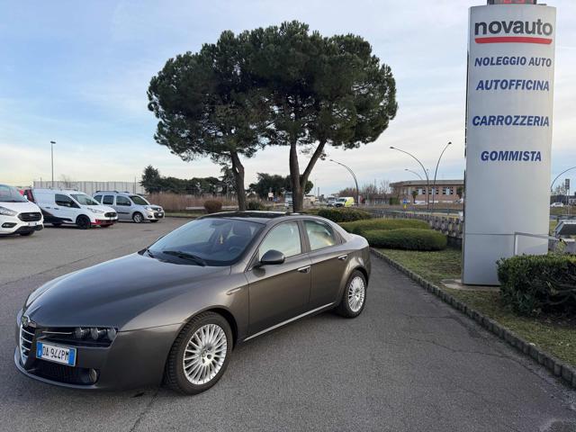 Alfa Romeo 159 1.9 JTS 16V Distinctive, del 2006, 89.754 km, in vendita a Calcinate (BG)