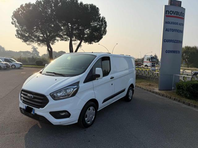 Ford Transit Custom 280 2.0 EcoBlue Hybrid 130 PC Furgone Trend usato a CALCINATE