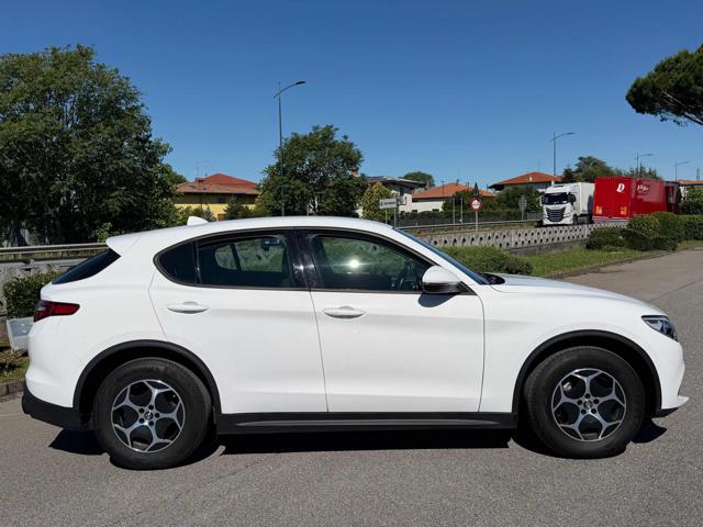 Alfa Romeo Stelvio 2.2 Turbodiesel 190 CV AT8 Q4 Super Business - foto 4 di 4