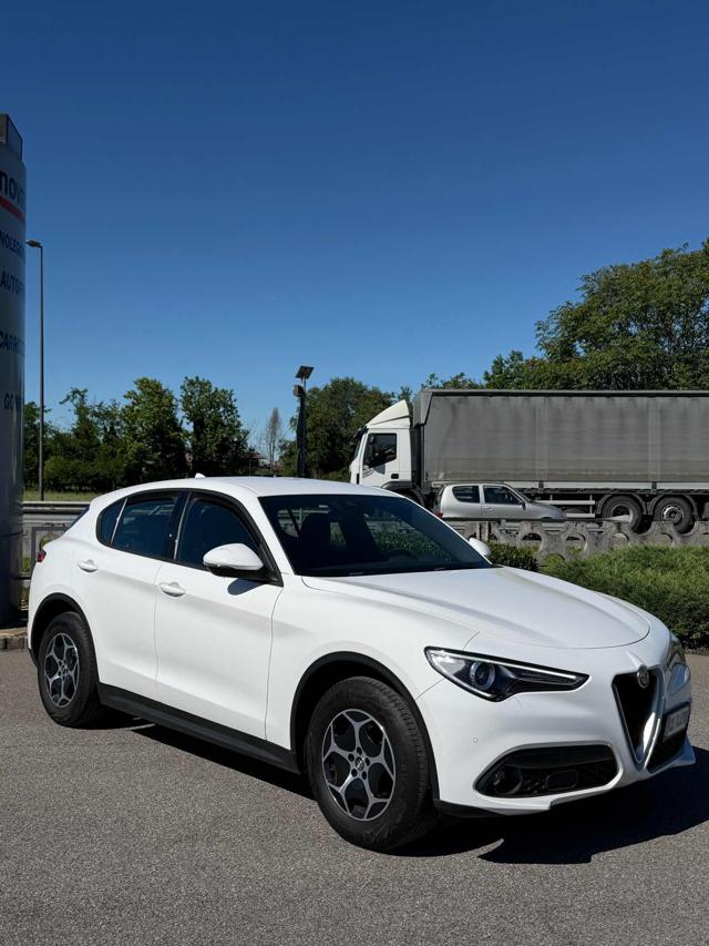 Alfa Romeo Stelvio 2.2 Turbodiesel 190 CV AT8 Q4 Super Business - foto 3 di 4