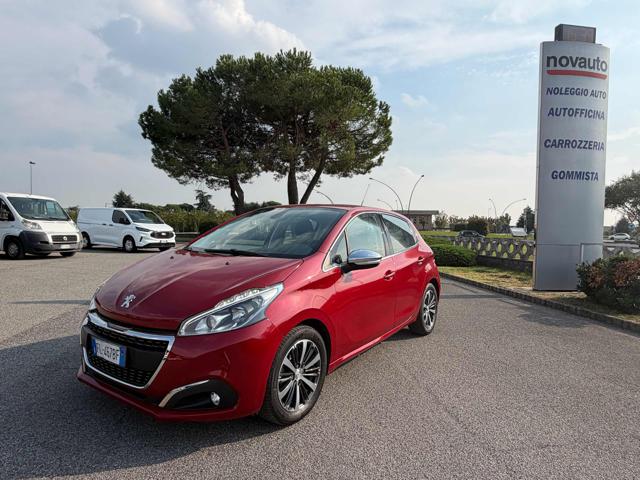 Peugeot 208 1° serie PureTech 82 5 porte Allure, del 2017, 77.200 km, in vendita a Calcinate (BG)