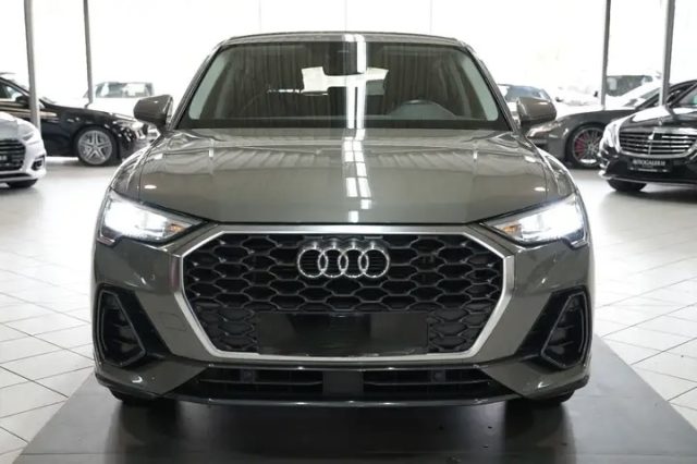 Audi Q3 Sportback 35 TDI Business - foto 2 di 4