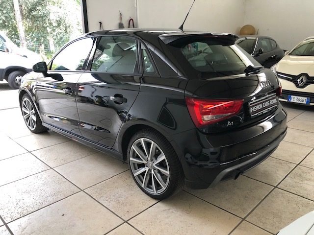 Audi A1 Sportback 1.2 TFSI S line edition plus - foto 2 di 16