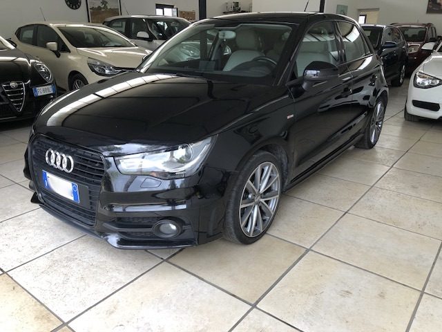 Audi A1 Sportback 1.2 TFSI S line edition plus - foto 3 di 16