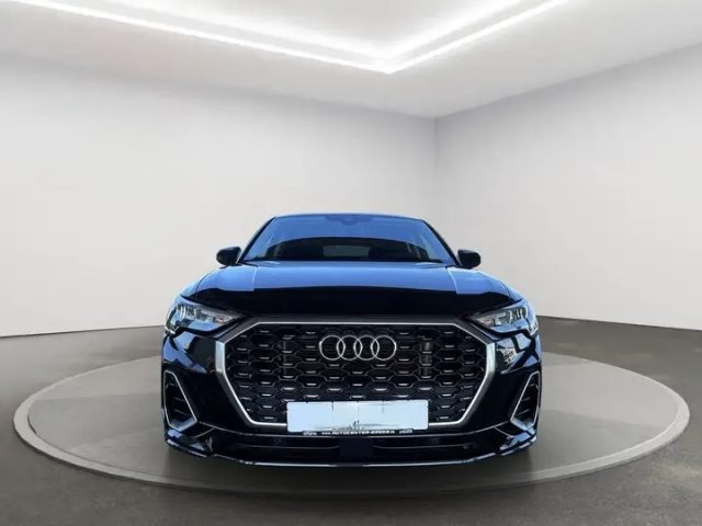 Audi Q3 SPB 35 TDI S tronic S line edition - foto 3 di 4