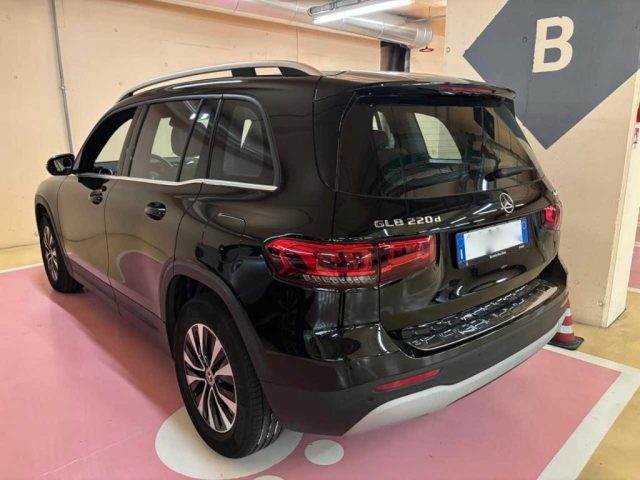 Mercedes-Benz GLB 220 d Automatic 4Matic Sport - foto 3 di 4
