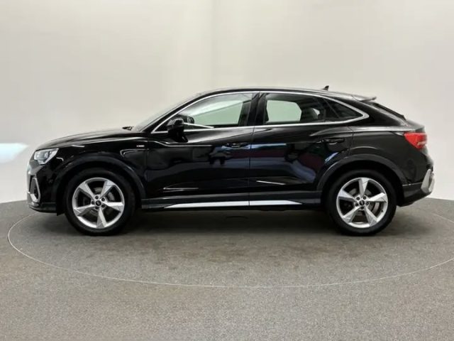 Audi Q3 SPB 35 TDI quattro S tronic S line edition - foto 3 di 4