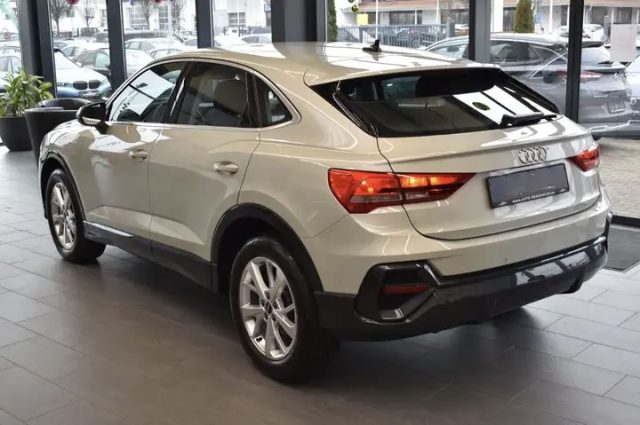 Audi Q3 SPB 35 TDI S tronic - foto 4 di 4